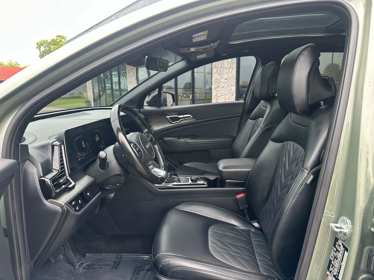 Used 2023 Kia Sportage X-Line w/ X-Line Premium Package AWD/4WD image 2