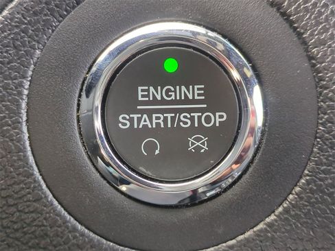 Used 2019 Ford Explorer XLT w/ Equipment Group 202A image 30