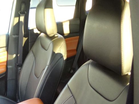 Certified 2025 Jeep Compass Limited w/ Elite Group image 28