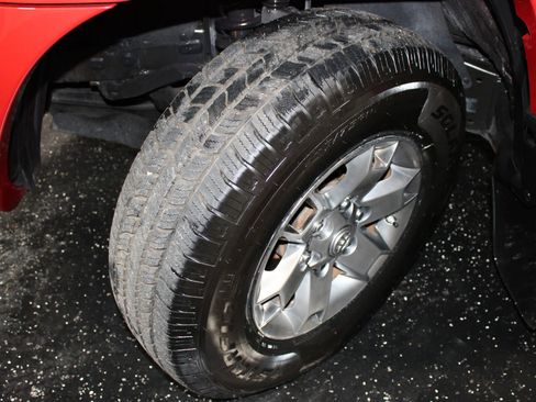 Used 2011 Toyota Tacoma PreRunner w/ SR5 Pkg #2 RWD image 29