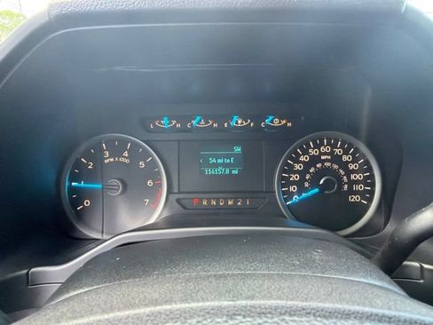 Used 2015 Ford F150 XLT w/ Trailer Tow Package RWD image 18