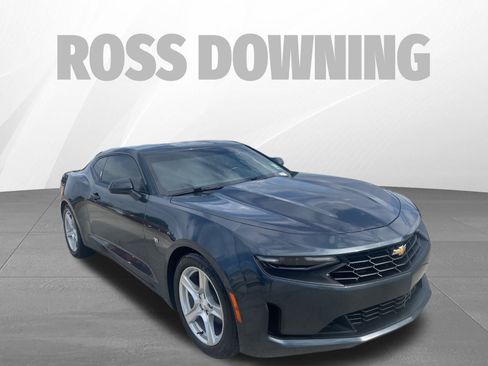 Used 2021 Chevrolet Camaro LT image 3