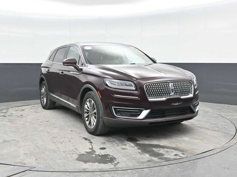 Used 2019 Lincoln Nautilus Select AWD/4WD image 6