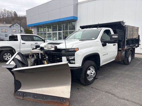 Used 2022 Chevrolet Silverado 3500 W/T w/ WT Convenience Package AWD/4WD image 1