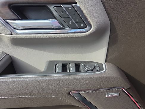 New 2026 GMC Sierra 1500 SLT image 10