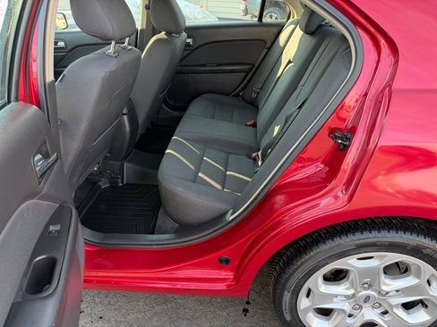 Used 2011 Ford Fusion SE image 12