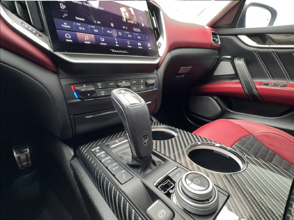 Used 2023 Maserati Ghibli Modena RWD image 55