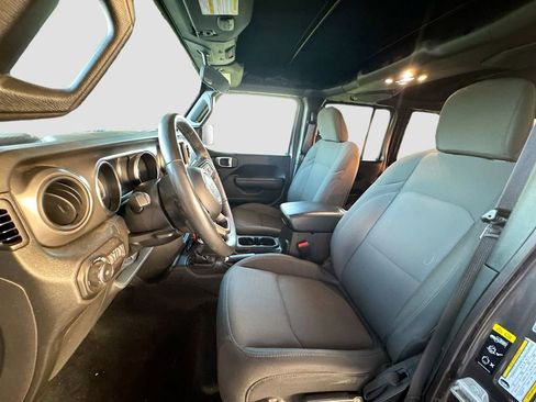 Used 2022 Jeep Wrangler Unlimited Sport AWD/4WD image 23