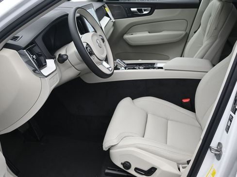 New 2026 Volvo XC60 B5 Ultra w/ Protection Package Premier AWD/4WD image 11
