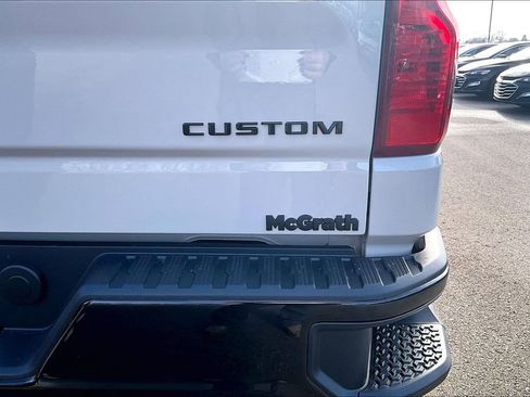 New 2026 Chevrolet Silverado 1500 Custom Trail Boss w/ LPO, Dark Essentials Package image 10