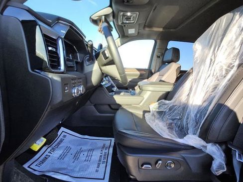 Used 2025 GMC Sierra 2500 Denali w/ Technology Package image 8