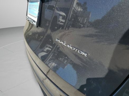 Used 2020 Tesla Model Y Long Range image 6