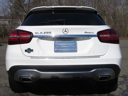 Used 2019 Mercedes-Benz GLA 250 4MATIC image 6