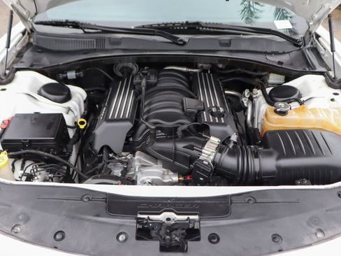 Used 2018 Dodge Charger R/T Scat Pack w/ Dynamics Package RWD image 12