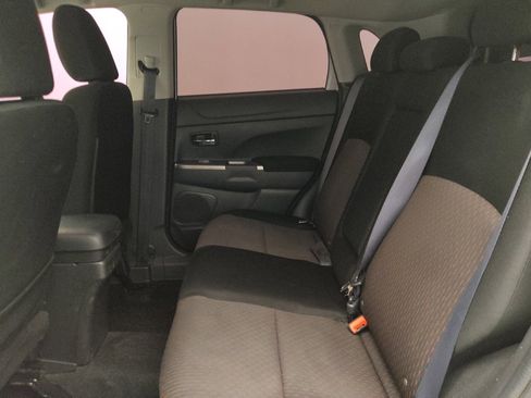 Used 2019 Mitsubishi Outlander Sport SE image 18