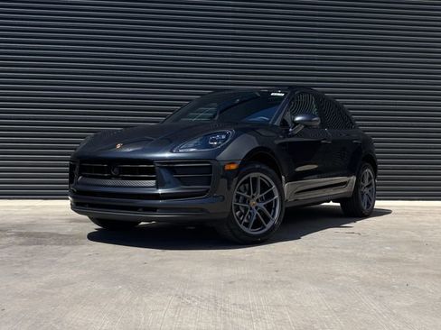 New 2026 Porsche Macan image 1