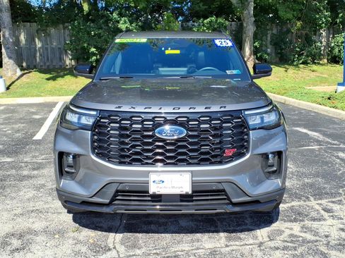 Certified 2025 Ford Explorer ST w/ Sun And Sound Package AWD/4WD image 9
