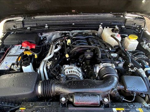 Used 2024 Jeep Gladiator Rubicon w/ Safety Group image 30