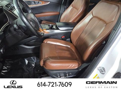 Used 2018 Lincoln MKX Reserve w/ Driver Assistance Package AWD/4WD image 20