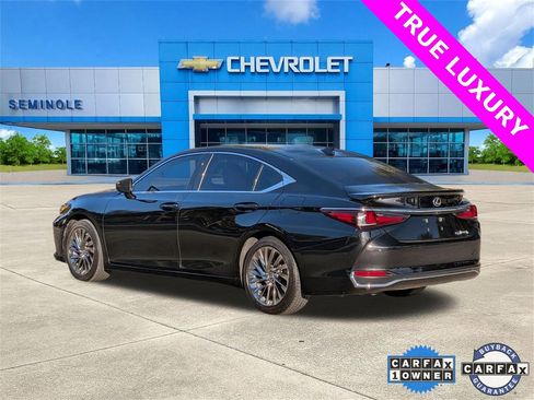 Used 2024 Lexus ES 300h Ultra Luxury image 3