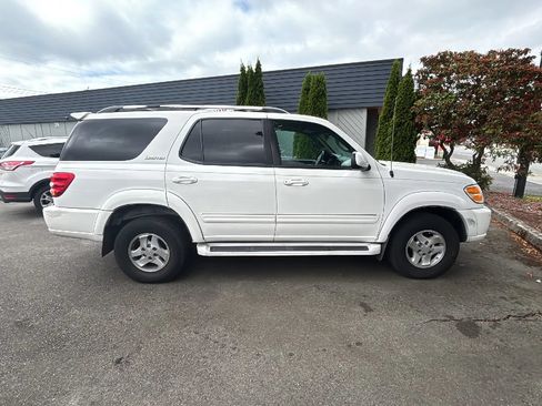 Used 2001 Toyota Sequoia Limited AWD/4WD image 3