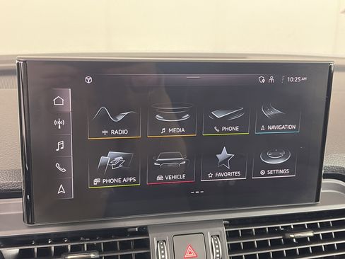 Certified 2024 Audi Q5 e Premium image 19