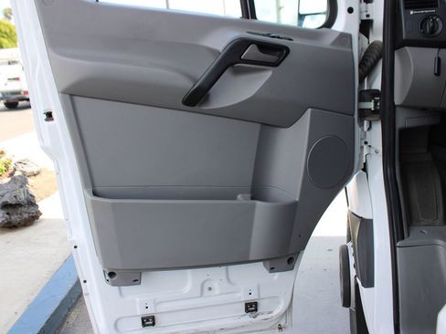 Used 2016 Mercedes-Benz Sprinter 3500 image 44