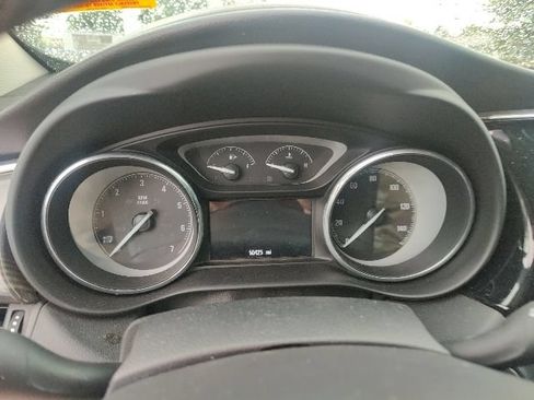 Used 2020 Buick Envision Essence FWD image 21