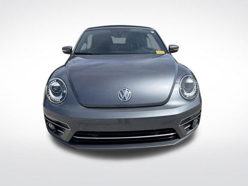 Used 2019 Volkswagen Beetle 2.0T SE w/ SE Premium Package FWD image 2