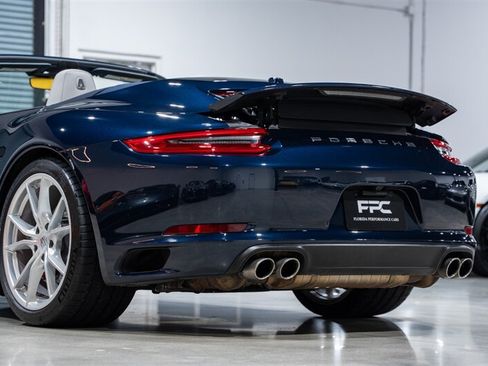 Used 2019 Porsche 911 Carrera S RWD image 19