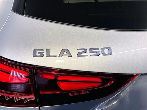 New 2026 Mercedes-Benz GLA 250 4MATIC image 6