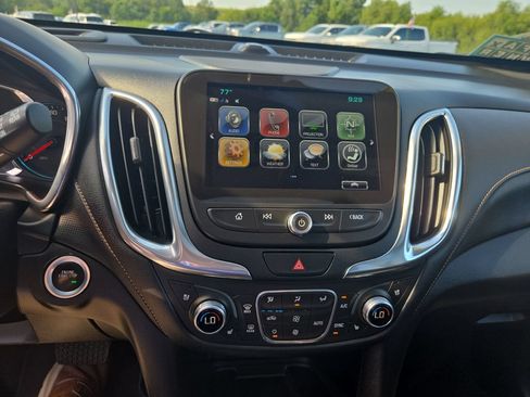 Certified 2018 Chevrolet Equinox Premier FWD image 17