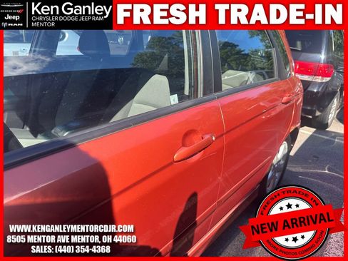 Used 2009 Kia Spectra5 SX FWD image 7