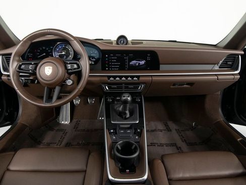 Certified 2024 Porsche 911 Targa 4 GTS image 38