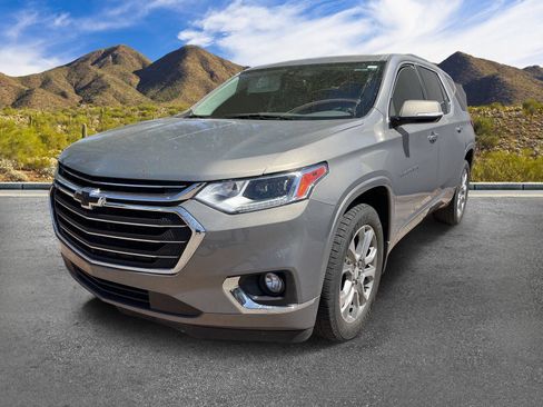 Used 2019 Chevrolet Traverse Premier w/ Driver Confidence II Package FWD image 13