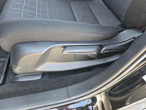 Used 2026 Honda HR-V LX image 15