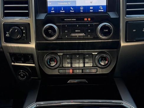 Used 2021 Ford F250 Platinum image 18
