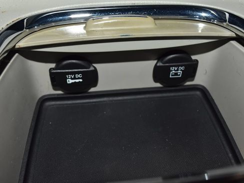 Used 2020 Dodge Grand Caravan SXT FWD image 13