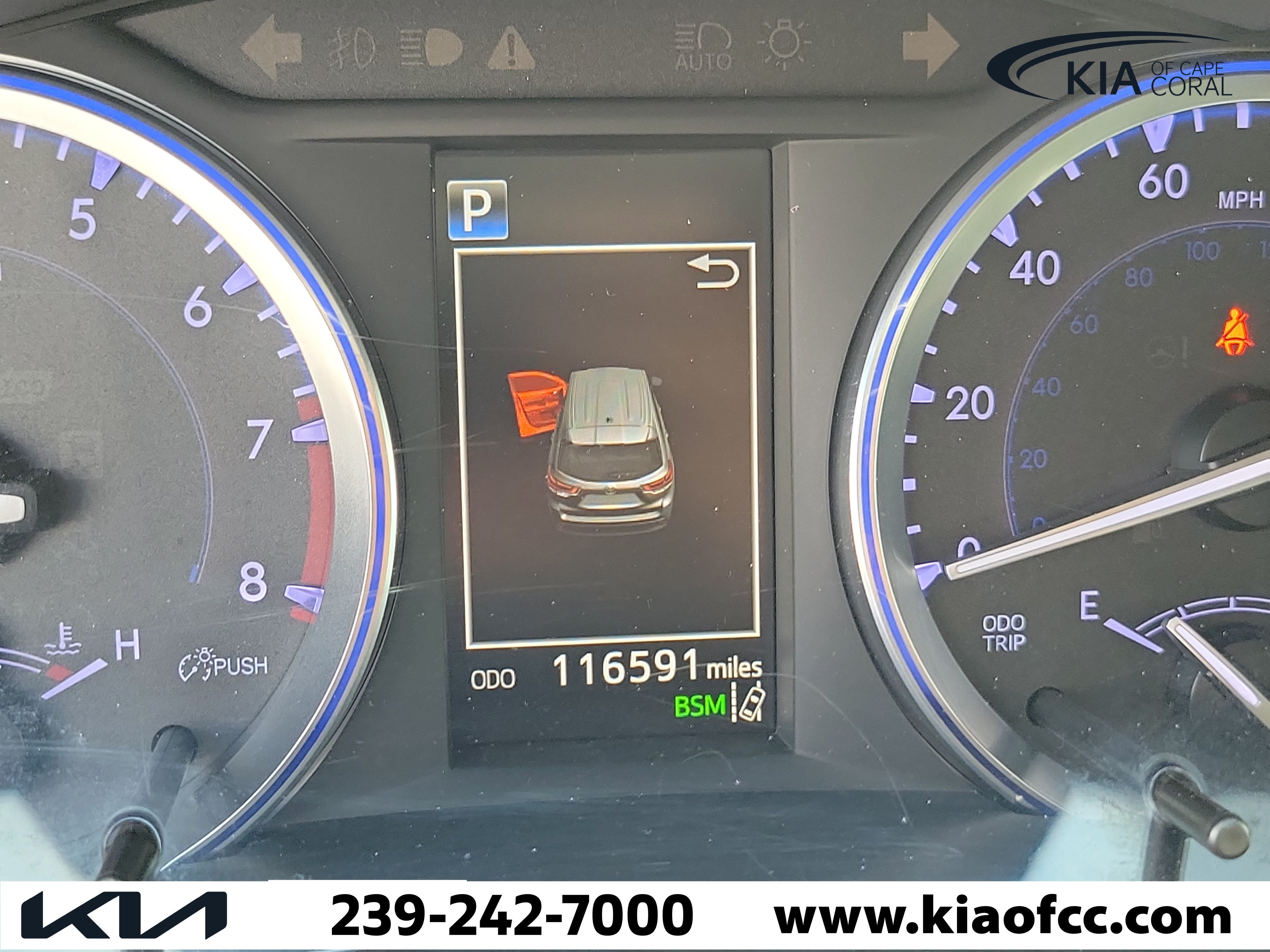 Used 2019 Toyota Highlander XLE FWD image 30