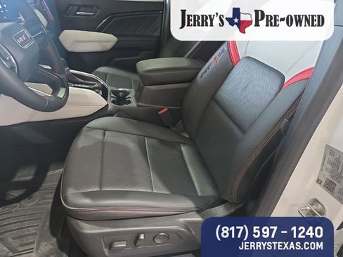 Used 2023 GMC Canyon AT4X image 8