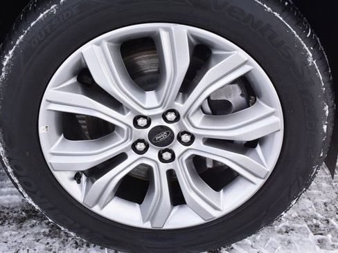 Used 2024 Ford Edge Titanium image 48