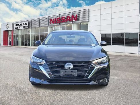 Certified 2024 Nissan Sentra SV FWD image 2