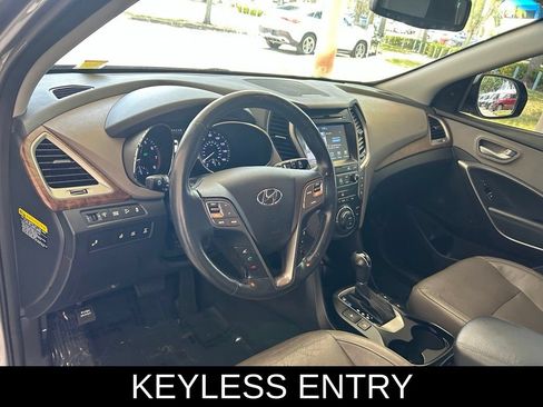 Used 2017 Hyundai Santa Fe Limited AWD/4WD image 8