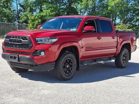 Used 2021 Toyota Tacoma SR5 AWD/4WD image 6