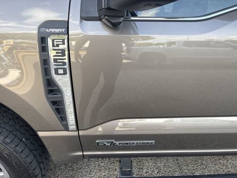 Used 2023 Ford F350 Lariat w/ Lariat Ultimate Package AWD/4WD image 33