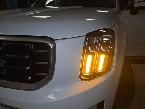Used 2024 Kia Telluride S w/ S Sunroof Package image 28