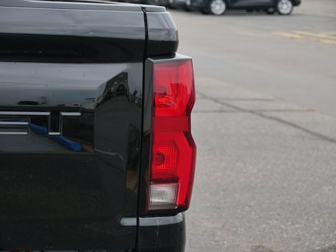 New 2026 Chevrolet Colorado LT w/ LT Convenience Package AWD/4WD image 7