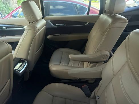 Certified 2023 Cadillac XT6 Premium Luxury w/ Platinum Package AWD/4WD image 7