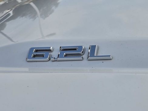 Used 2023 Chevrolet Silverado 1500 High Country w/ High Country Premium Package AWD/4WD image 45