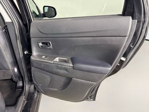 Used 2023 Mitsubishi Outlander Sport ES AWD/4WD image 28